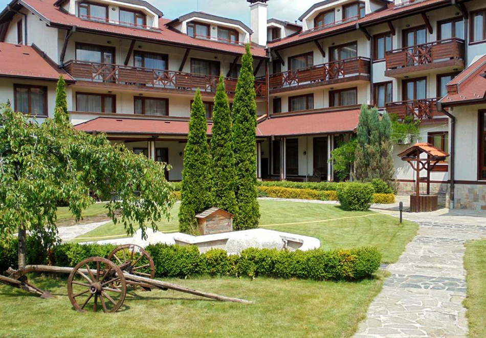 Почивка в Банско: Нощувка на човек със закуска + голям вътрешен басей и релакс зона от хотел Евелина Палас****, снимка 20