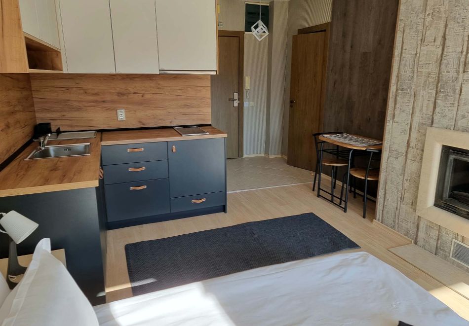 8-ми март в Габрово: 1 или 2 нощувки за двама със закуски и празнична вечеря в хотел Балкан, снимка 7