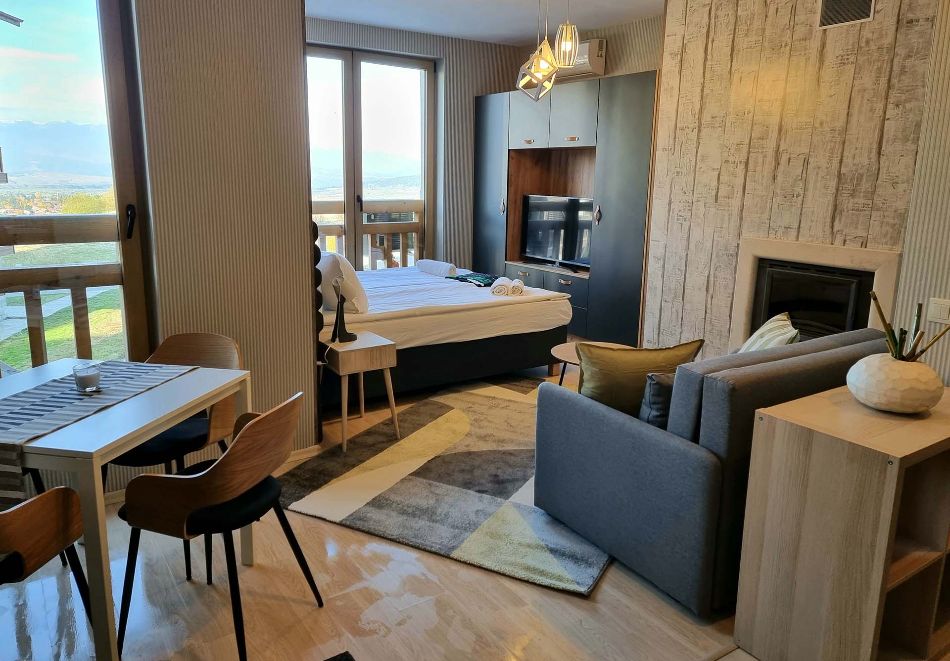 8-ми март в Габрово: 1 или 2 нощувки за двама със закуски и празнична вечеря в хотел Балкан, снимка 4