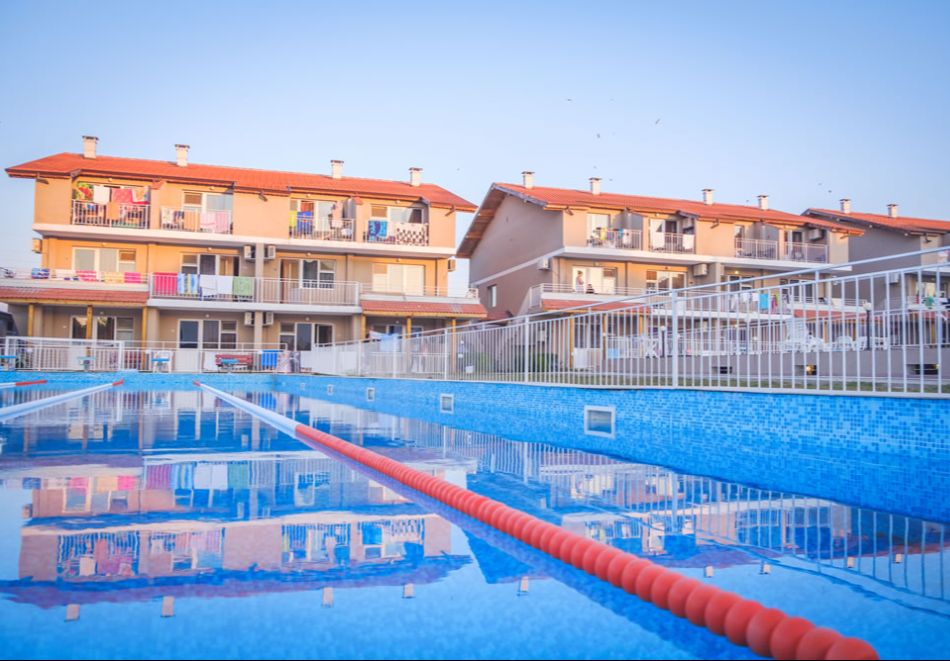 Летен релакс в Шкорпиловци: Нощувка с възможност за закуска и вечеря, от МДЛ Морски дюни, снимка 6