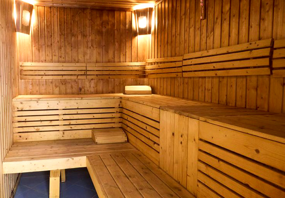 Почивка в Балнеохотел Констанция, Костенец: Нощувка на човек и възможност за закуска, обяд и вечеря + вътрешен минерален басейн, снимка 7