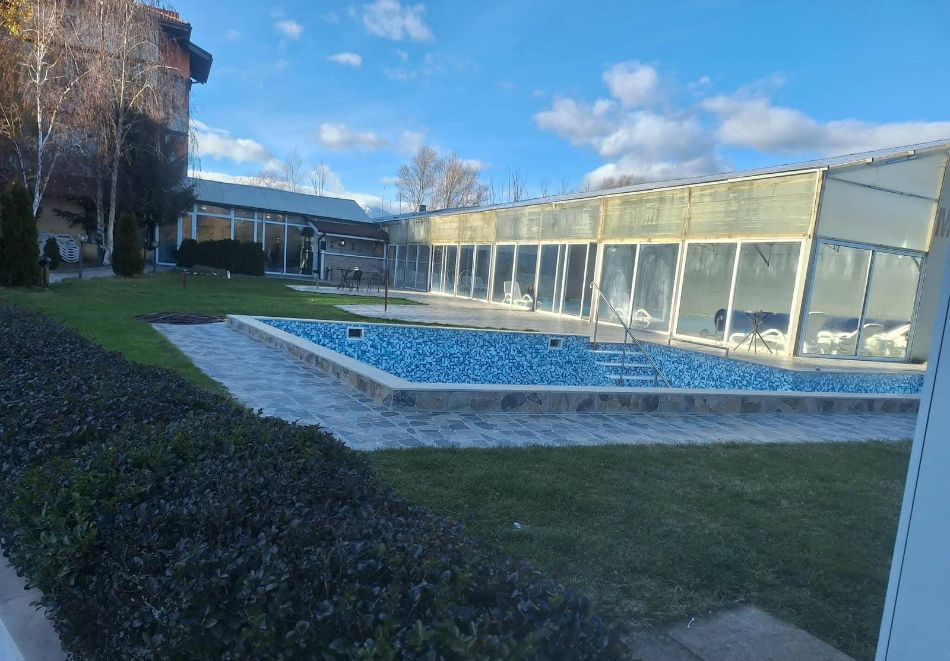 Релакс в с. Баня до Банско: Нощувка на човек със закуска и вечеря + закрит минерален басейн и релакс пакет в хотел Вита Спрингс, снимка 4