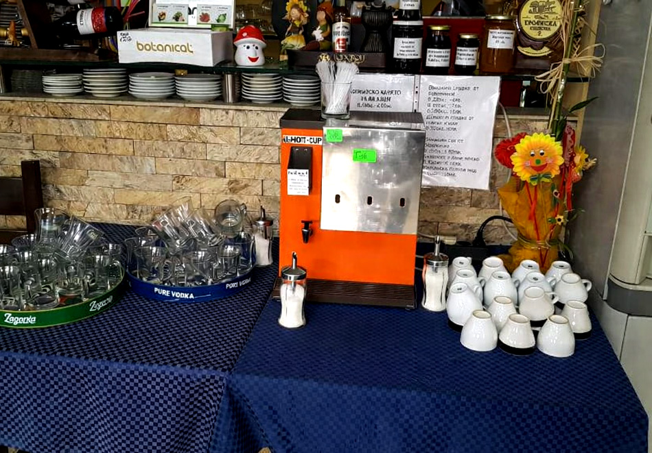 8-ми март до Троян: 2 нощувки на човек със закуски и Празнична вечеря от хотел Виа Траяна, Беклемето, снимка 14