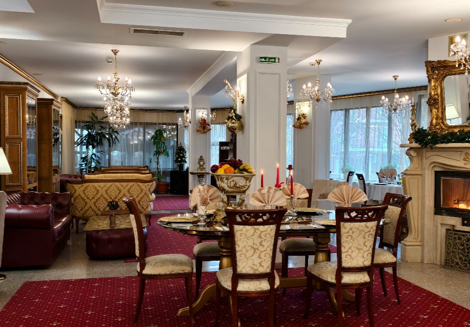 На ски в Банско: Нощувка на човек със закуска плюс възможност за вечеря в хотел Елегант Лукс, снимка 26