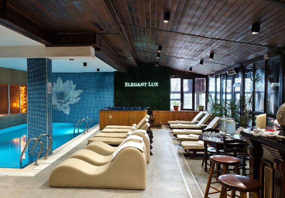 На ски в Банско: Нощувка на човек със закуска плюс възможност за вечеря в хотел Елегант Лукс, снимка 5