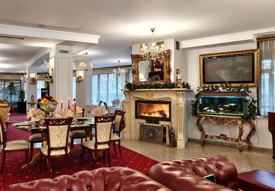 На ски в Банско: Нощувка на човек със закуска плюс възможност за вечеря в хотел Елегант Лукс, снимка 23