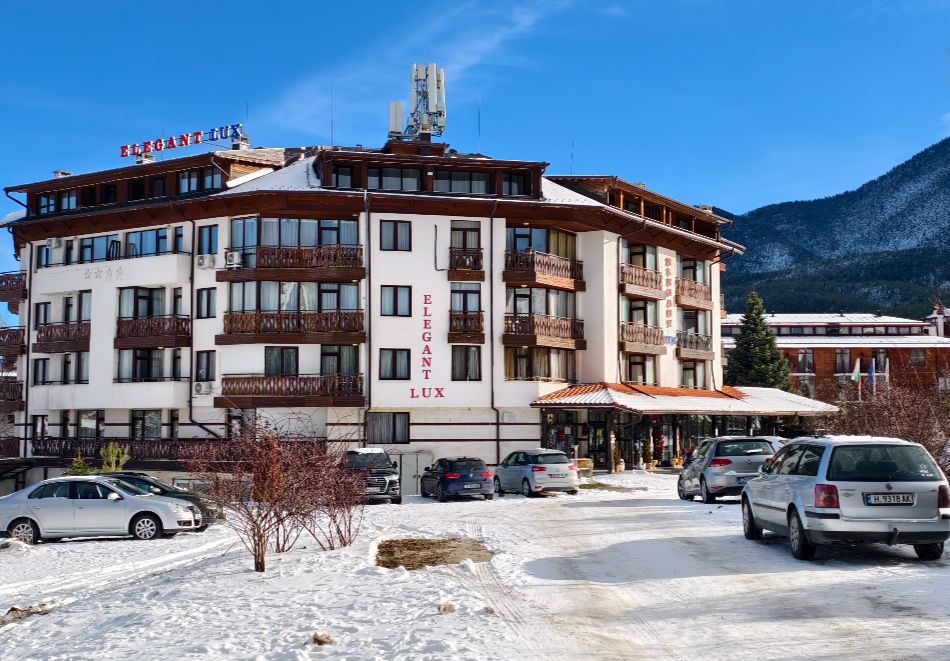 На ски в Банско: Нощувка на човек със закуска плюс възможност за вечеря в хотел Елегант Лукс, снимка 3