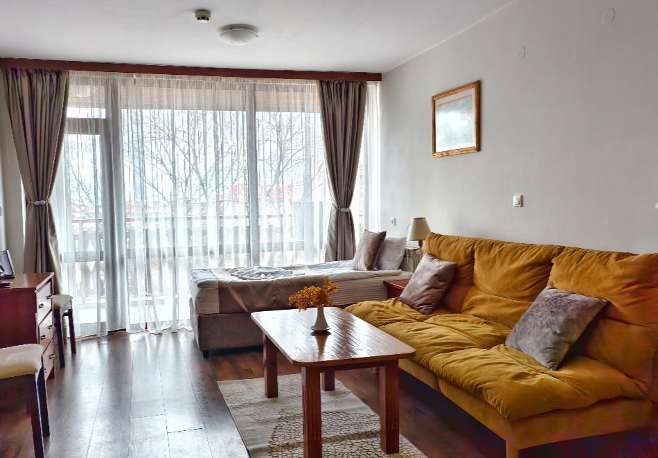 На ски в Банско: Нощувка на човек със закуска плюс възможност за вечеря в хотел Елегант Лукс, снимка 12