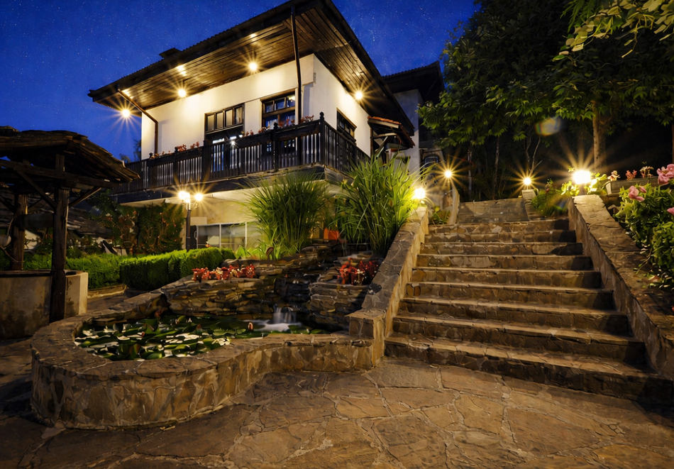 Семеен хотел Фенерите, с. Кметовци