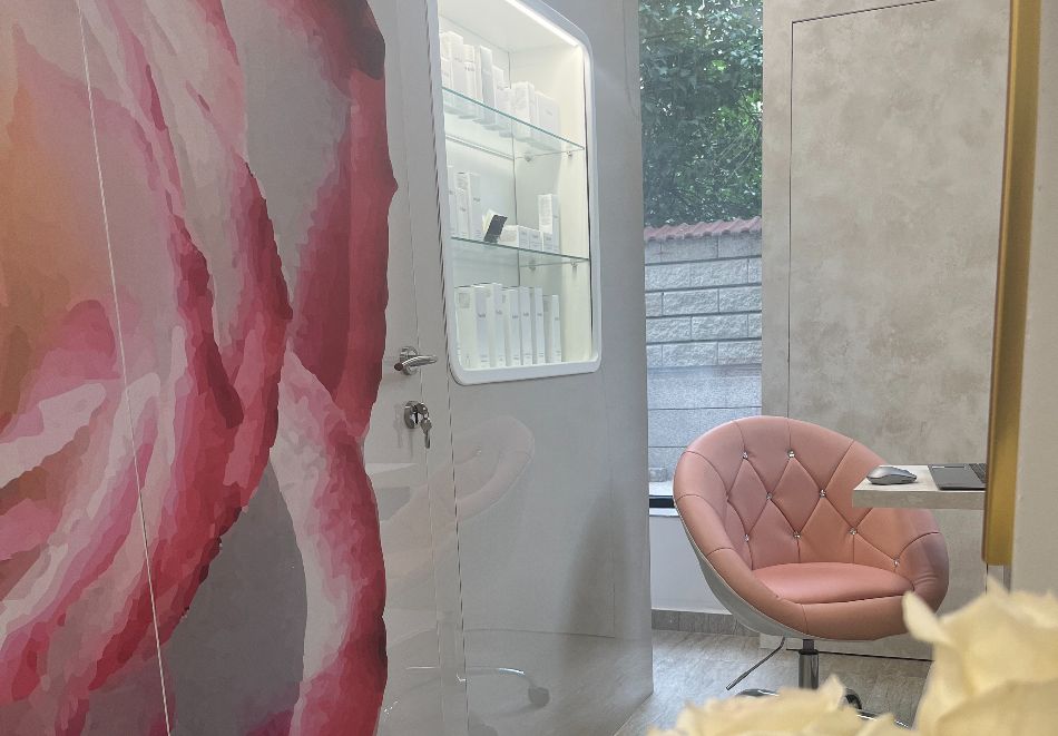 Анти-ейдж курс с 5 радиочестотни лифтинг терапии за лице + 3 кислородни терапии от Естетичен център КООП Флорал, София, снимка 6