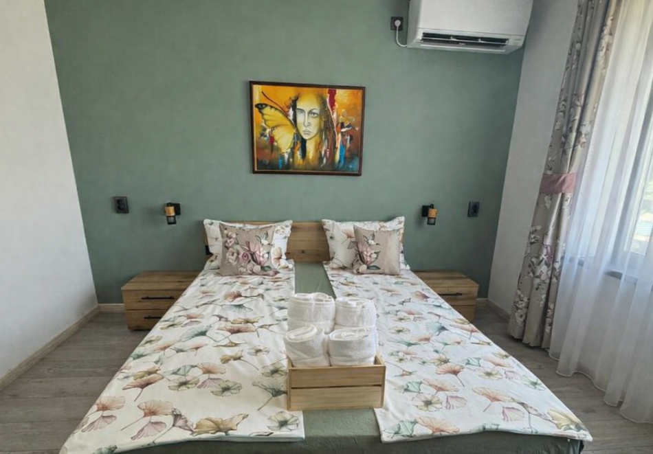 Почивка в Калофер: Нощувка в самостоятелна къща с капацитет шест човека в къща за гости Камберови, снимка 4