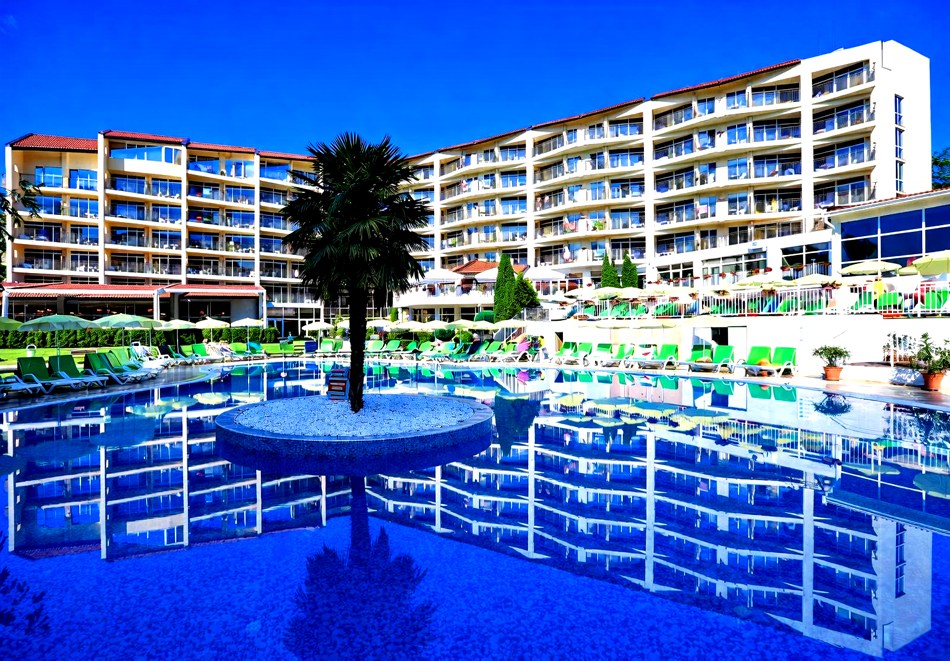 All Inclusive в хотел Мадара****, Златни пясъци: Нощувка в апартамент за двама с дете до 11.99г. + басейн, снимка 2