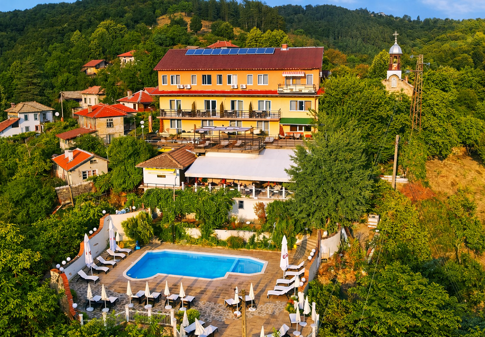 Семеен хотел Балани, село Баланите