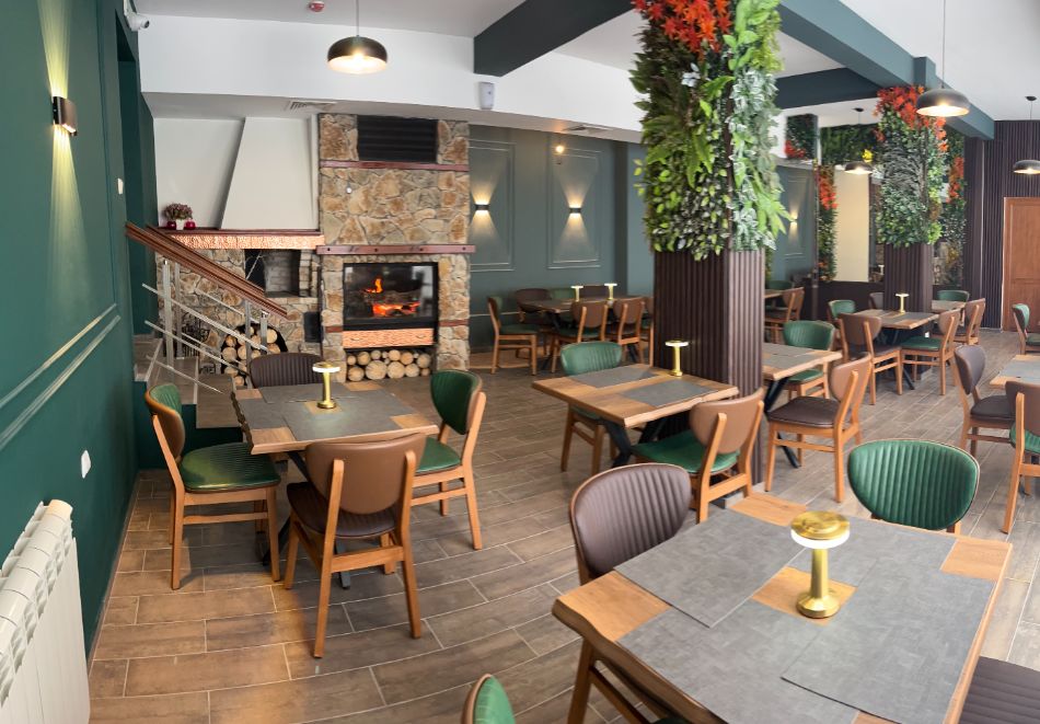 Почивка край Пампорово, м. Райковски ливади до Смолян: Нощувка на човек в НОВООТКРИТИЯ хотел Родопе, снимка 13