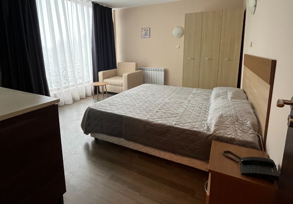 Почивка край Пампорово, м. Райковски ливади до Смолян: Нощувка на човек в НОВООТКРИТИЯ хотел Родопе, снимка 5