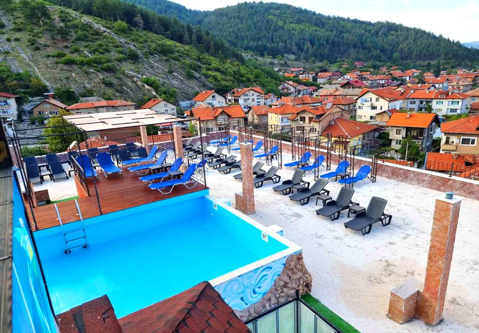 Промоция за Велинград: 3 = 4 нощувки на човек със закуски и вечери + закрит минерален басейн и релакс зона от хотел Рила, снимка 14