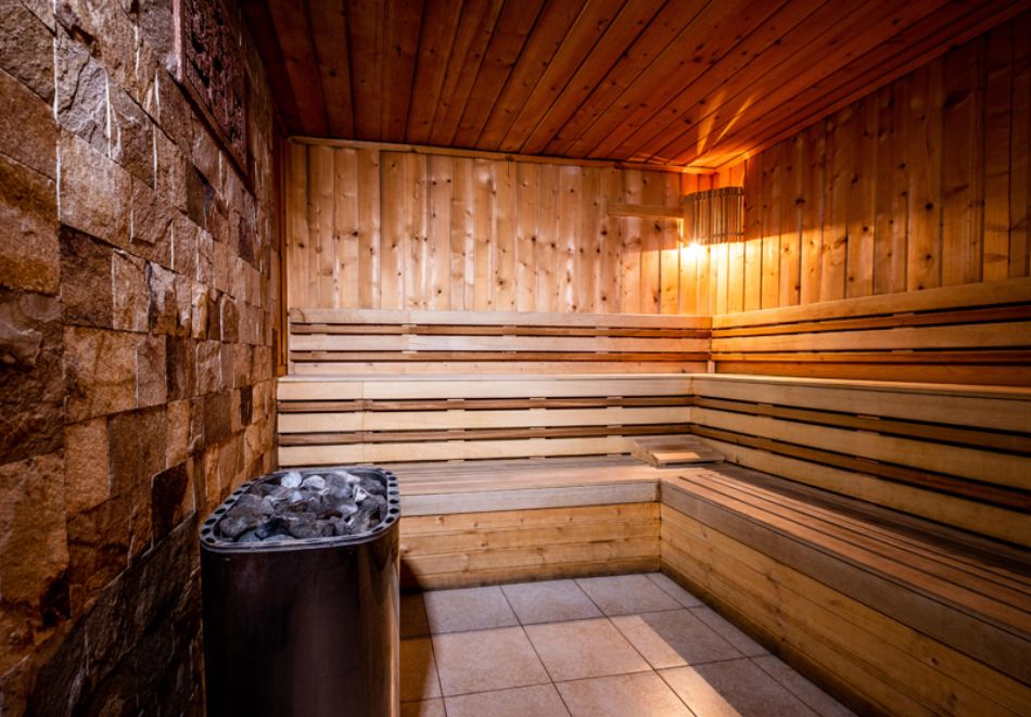 Промоция за Велинград: 3 = 4 нощувки на човек със закуски и вечери + закрит минерален басейн и релакс зона от хотел Рила, снимка 10