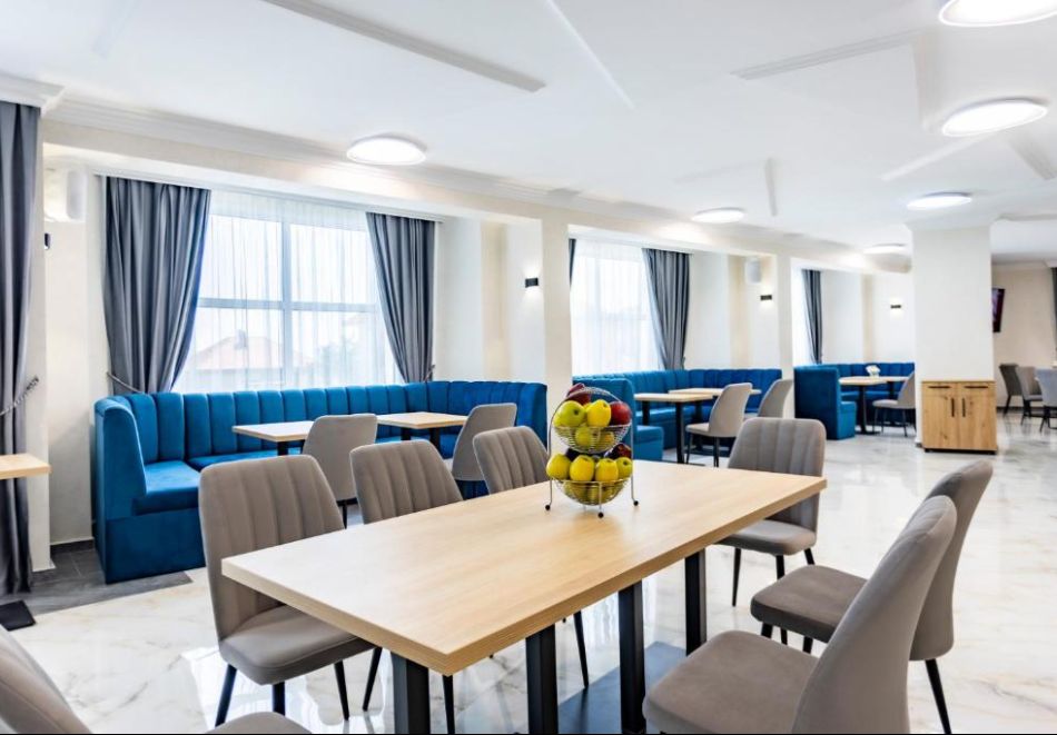 СПА почивка в Свети Влас: Нощувка на човек със закуска + басейн и релакс център НОВООТКРИТИЯ хотел Лагуна СПА, снимка 11