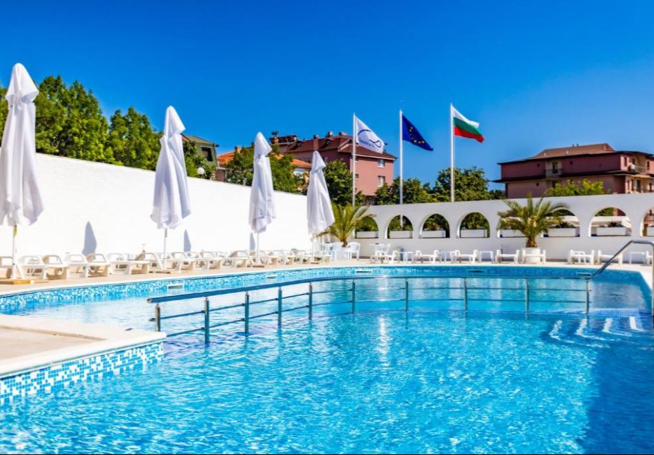 СПА почивка в Свети Влас: Нощувка на човек със закуска + басейн и релакс център НОВООТКРИТИЯ хотел Лагуна СПА, снимка 5