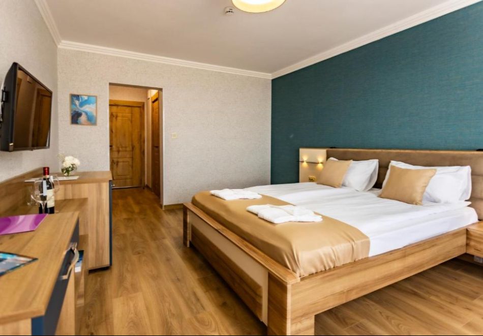 СПА почивка в Свети Влас: Нощувка на човек със закуска + басейн и релакс център НОВООТКРИТИЯ хотел Лагуна СПА, снимка 3