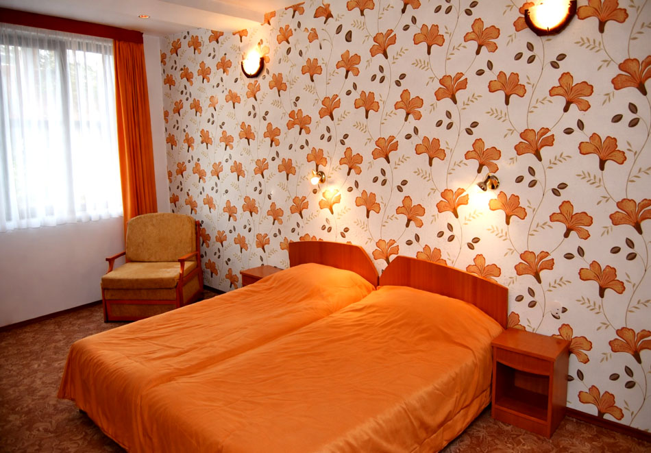 Почивка в Трявна: Нощувка на човек със закуска и възможност за обяд и вечеря от Балабановата къща, снимка 6