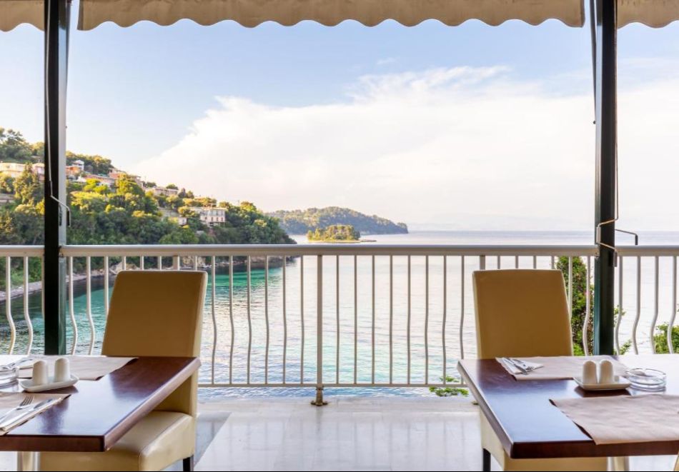 На първа линия на о.Корфу, Гърция: Нощувка на човек със закуска и възможност за вечеря + басейн в Oasis Hotel. Дете до 11.99г. БЕЗПЛАТНО!, снимка 13