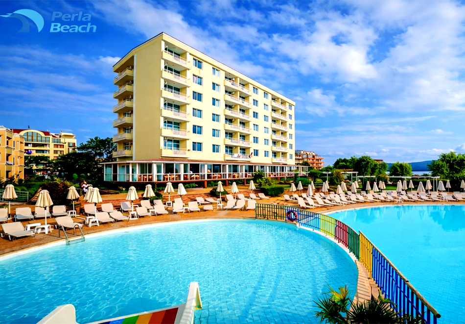 Почивка в Приморско: Нощувка на човек на база All Inclusive + безплатен вход за Аквапланет Приморско от хотел Семеен хотел Перла Бийч****. Дете до 11.99г - БЕЗПЛАТНО!, снимка 3