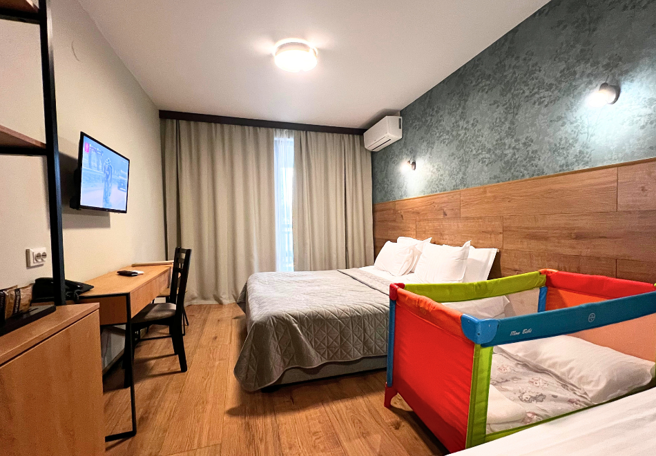 Пролетно бягство в планината до 30.04 в Банско: Нощувка на човек със закуска + басейн и релакс зона в хотел Сейнт Джордж Ски & Холидей****, снимка 19