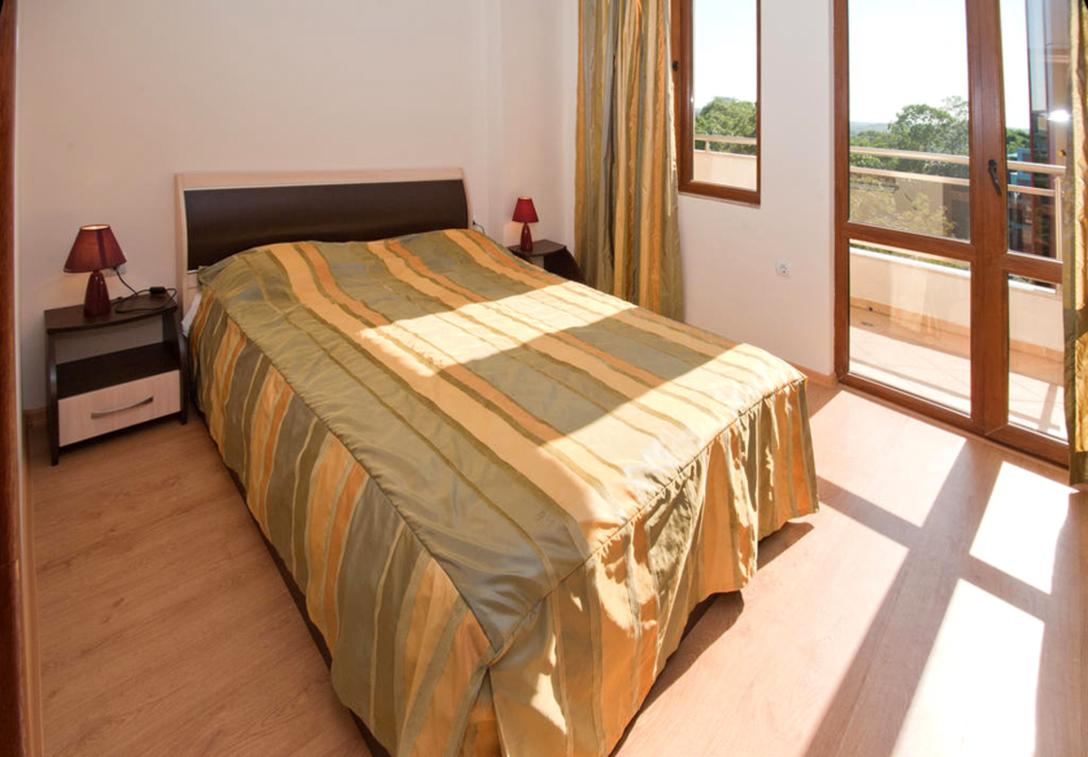 Почивка през юли и август, на 70м. от плажа в Китен: Нощувка на човек със закуска и вечеря + басейн и безплатен паркинг от хотел Сигма***, снимка 9