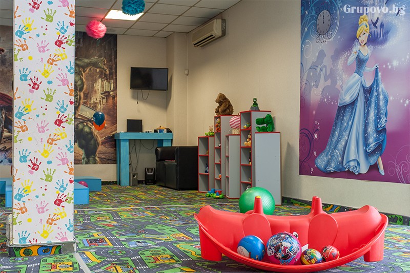 Estrella Bar & Dinner, снимка 2