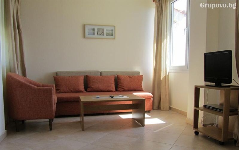 Monopetro, Метаморфозис, Гърция, снимка 7